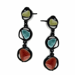 PENDIENTES COLECCION BLACK MATE CON APLIQUES ESMALTADOS